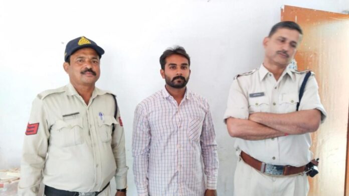 DHAR YOUTH FARHAN ARREST
