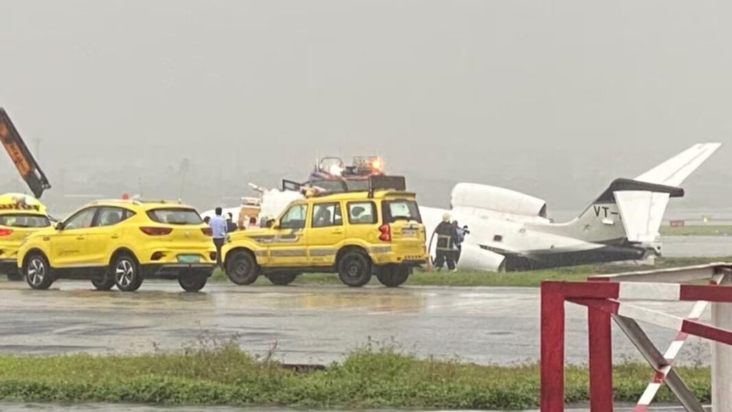 MUMBAI AIRPORT JET CRASH