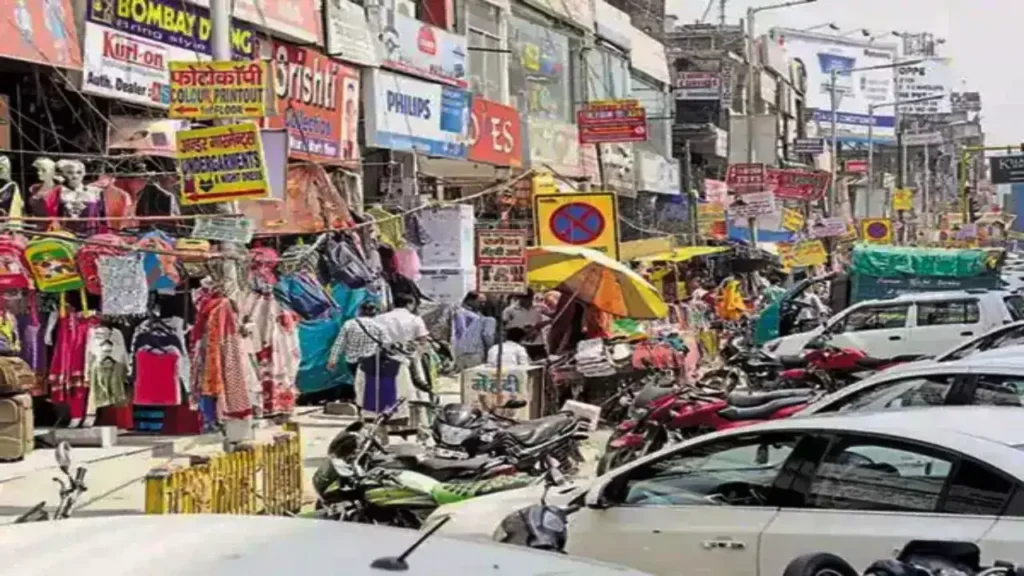 NOIDA SECTOR 18 MARKET