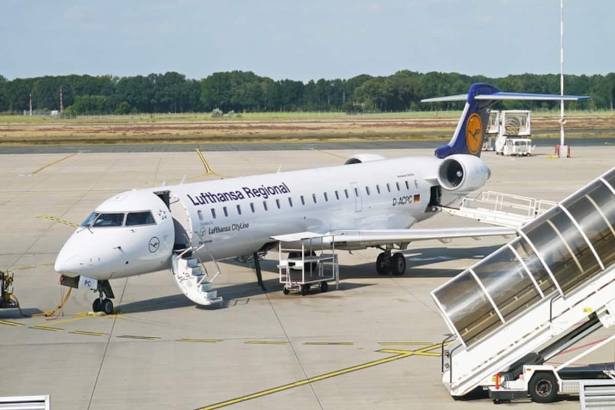 Lufthansa Plane