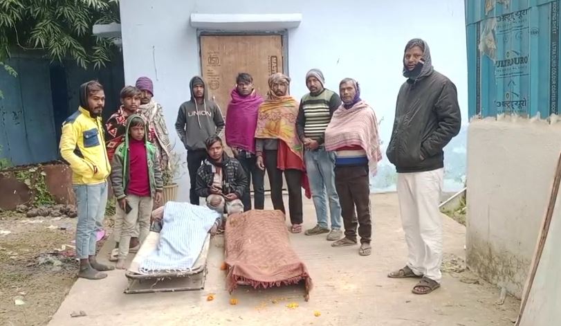 Nawada में तेज रफ्तार पिकअप वाहन की चपेट में आने से दो व्यक्ति की मौत