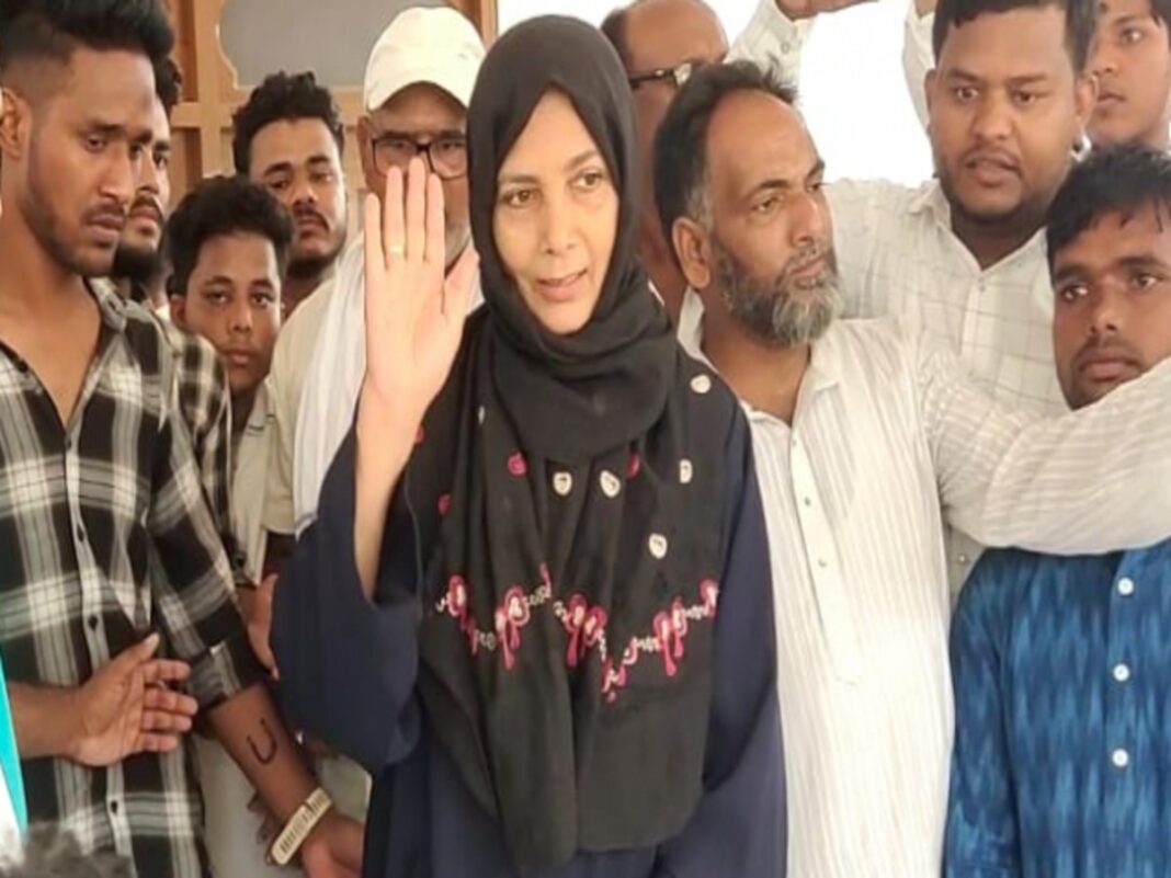 AIMIM Hina Shahab