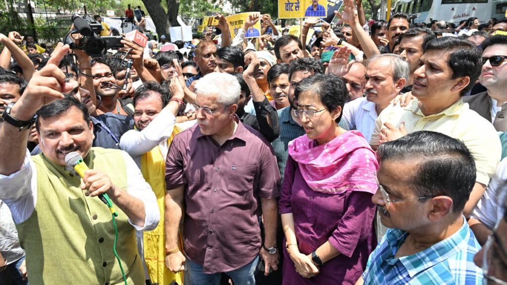 AAP Protest March to BJP Office