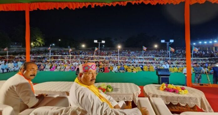 Satpal Maharaj Satpal Maharaj