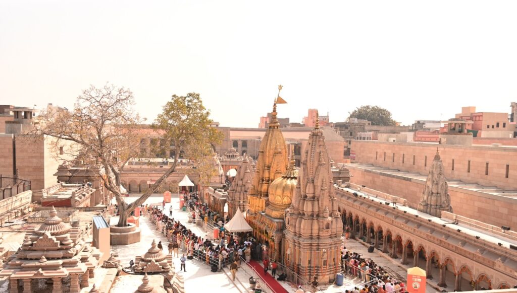 first Monday of Sawan in Varanasi