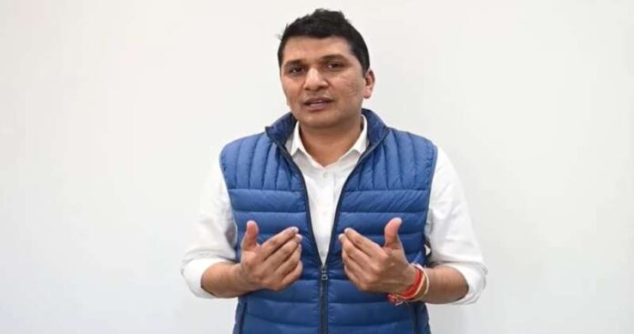  Saurabh Bharadwaj