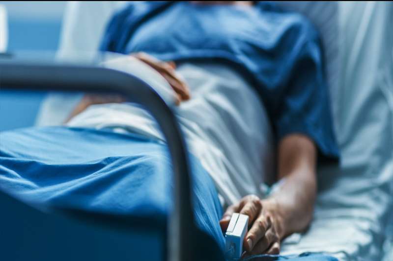 Mobile in Prisoner's stomach