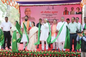 Bihar CM Nitish Kumar with Pink Bus