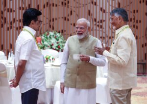 PM Modi with chandra Baby naidu & Revant Reddy 