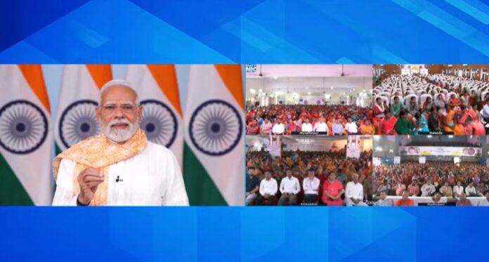 PM Modi Mother Abuse