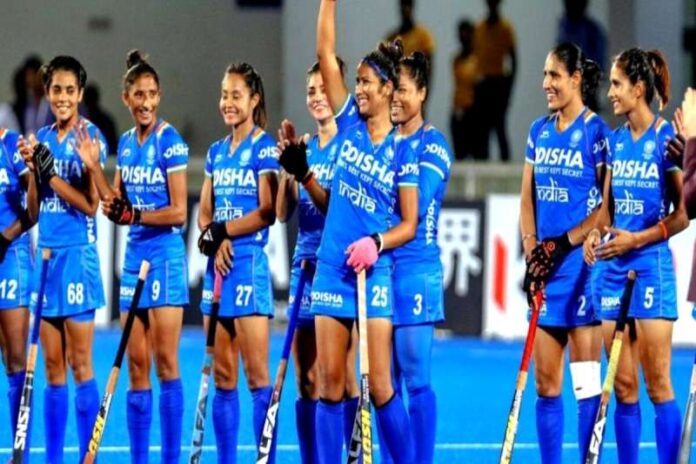 Indian_women_s_hockey_team.jpg