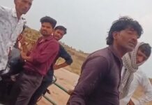 मुरैना में खतरनाक सफर, 50 रुपये लेकर ओवरलोड स्टीमर से यूपी पहुंचाए जा रहे यात्री