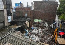 कुछ घंटों की देरी बनी काल, खतरे का एहसास होने के बावजूद नहीं बच सका परिवार