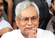 JDU कार्यालय के बाहर पोस्टर से उठा नया राजनीतिक मुद्दा, नीतीश कुमार के लिए भारत रत्न की मांग