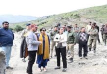 लाहुल-स्पीति में मौसम बना मुसीबत, हाईवे पर बाढ़ के बाद प्रशासन का अलर्ट