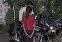 6वीं की छात्रा की पिटाई का आरोप, ट्यूशन टीचर और पति पर केस की मांग