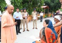 लोगों की हर समस्या का समाधान होगा : गोरखपुर में सीएम योगी का जन सेवा अभियान जारी