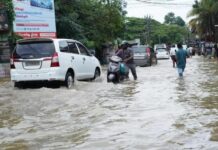 बारिश ने बढ़ाई केरल की मुश्किलें, कई जगह सड़कें बाधित; 11 जिलों में मौसम विभाग का अलर्ट