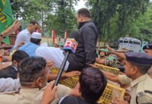 पटना में विपक्ष का ‘आक्रोश मार्च’,तेजस्वी यादव ने भी दिखाया GEN-Z अंदाज Bihar SIR Protest