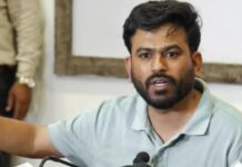 दोबारा शांति बॉन्ड भरने के बाद जेल से बाहर आए अभिजीत दिपके