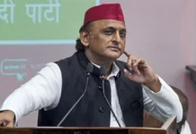 आजमगढ़ वोटर लिस्ट में 13 जगह ‘विकास यादव’ का नाम, 9 कर्मचारियों पर कार्रवाई,.अखिलेश के आरोप हुए सच Azamgarh Voter List