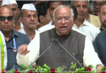 खरगे की मुश्किलें बढ़ीं! PM मोदी पर टिप्पणी को लेकर पटना के कोतवाली थाने में शिकायत दर्ज Kharge Complaint
